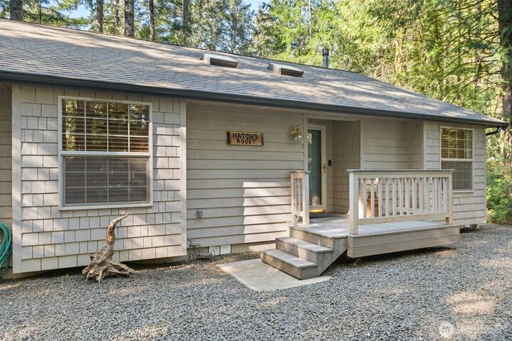 Property Photo:  662 E Portage Road  WA 98584 