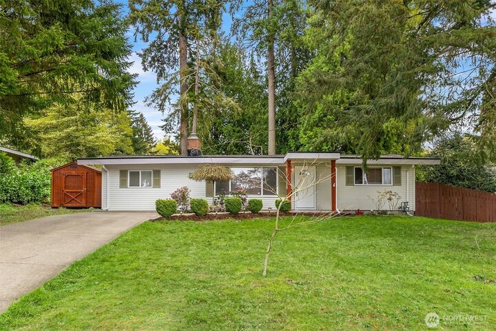 Property Photo:  4114  Bledsoe Avenue  WA 98310 