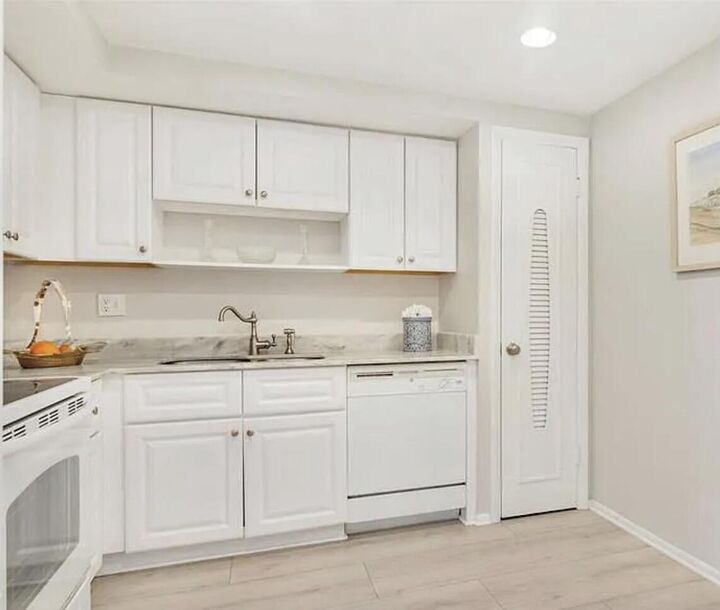 Property Photo:  3800 Washington Road 310  FL 33405 