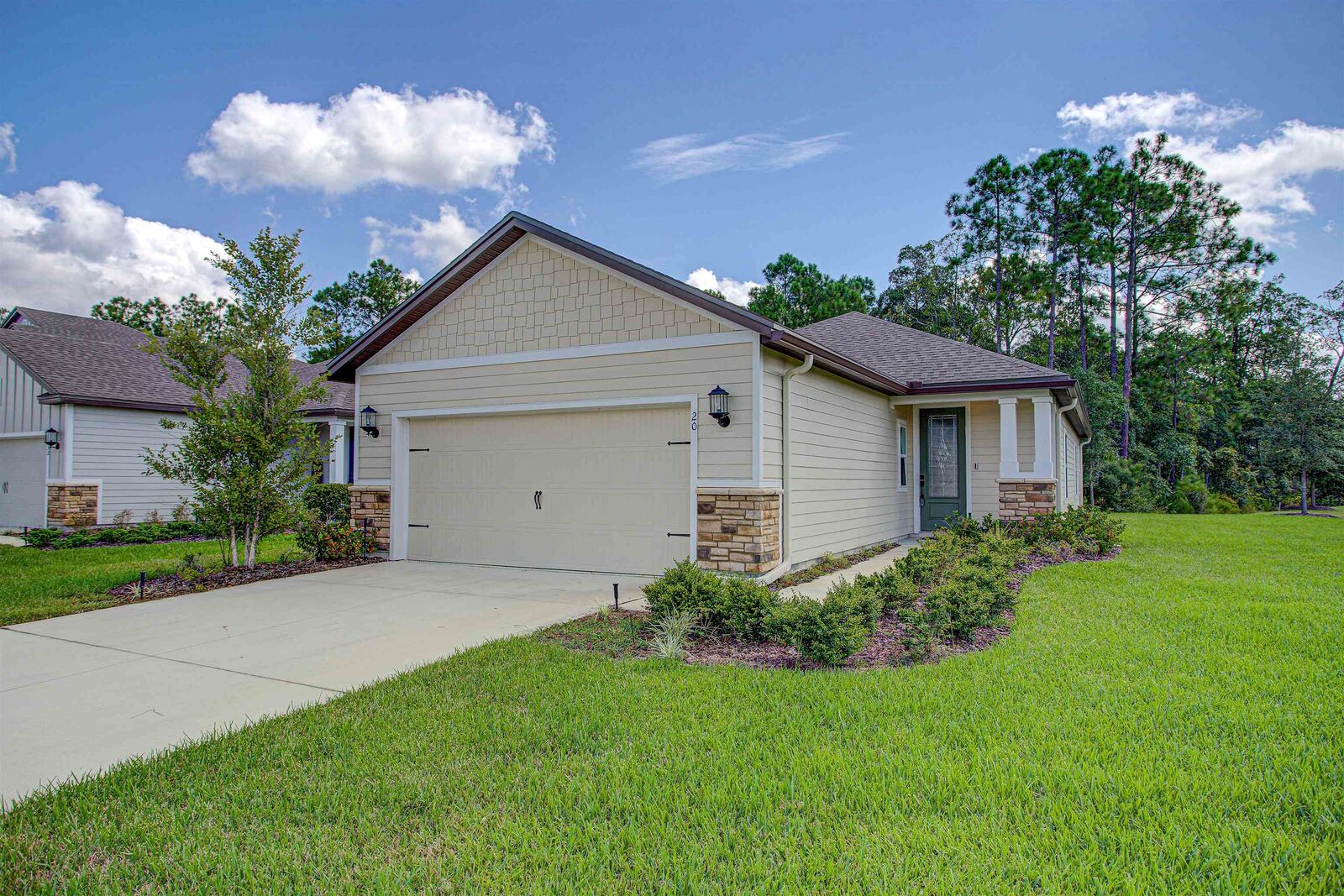 Property Photo:  20 Falcon Ridge Rd  FL 32084 