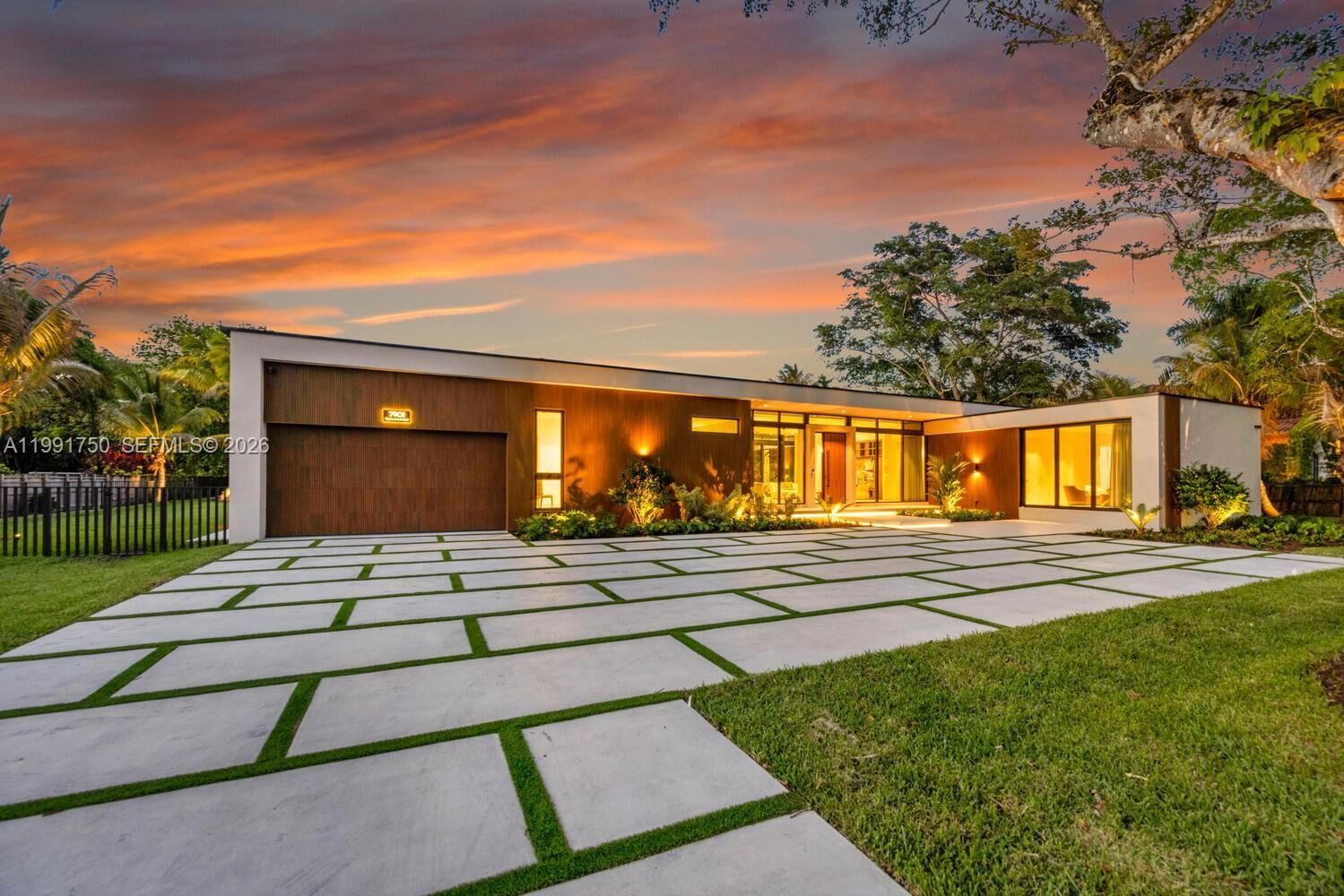 Property Photo: 7901 SW 120th St FL 33156