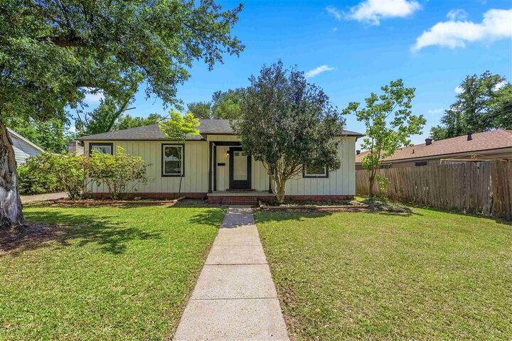 Property Photo: 1606 9th Street LA 70601