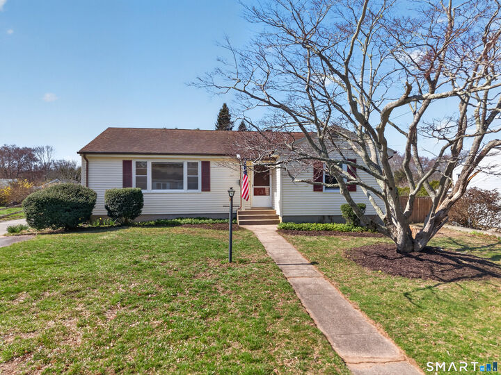 Property Photo:  6 Cedar Street  CT 06385 