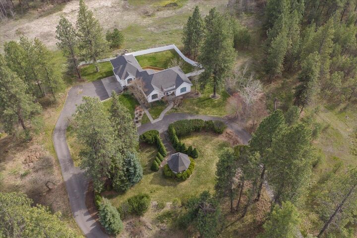 Property Photo:  16303 S Cheney-Spokane Rd  WA 99004 