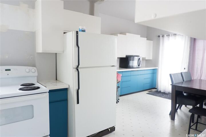 Property Photo: 405 4th Avenue E SK S0H 0B0