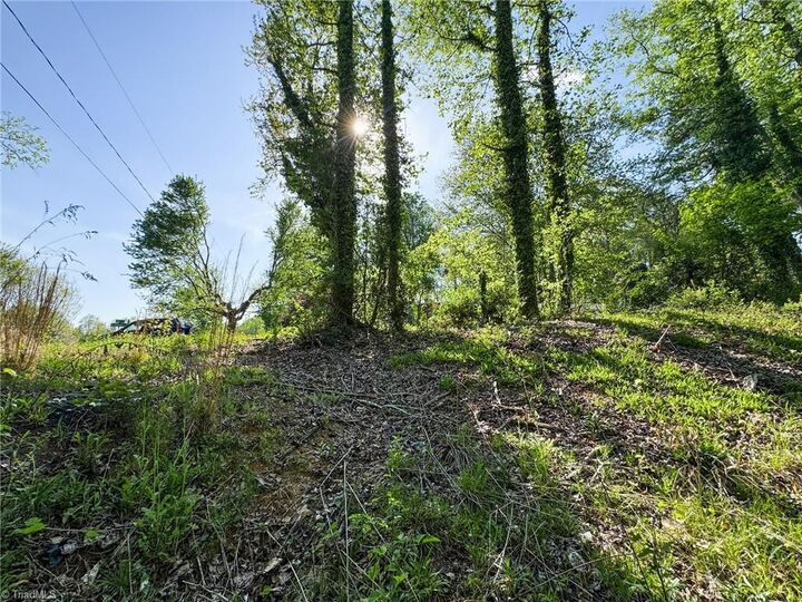 Property Photo:  2121 Westminister Lane  NC 27106 