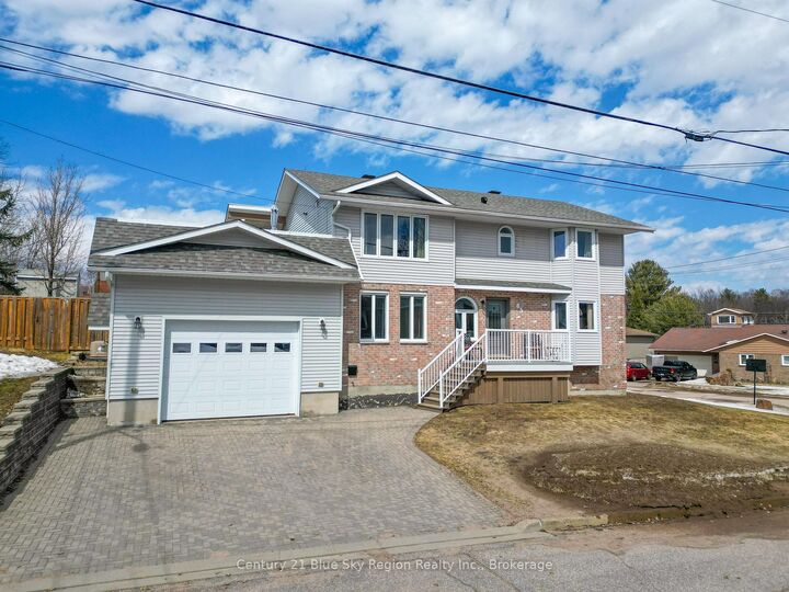 Property Photo:  85 Shallot Crescent  ON P1A 3V7 