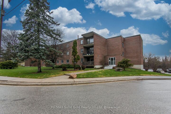 Property Photo: 4 Avalon Place 308 ON N2M 4N9