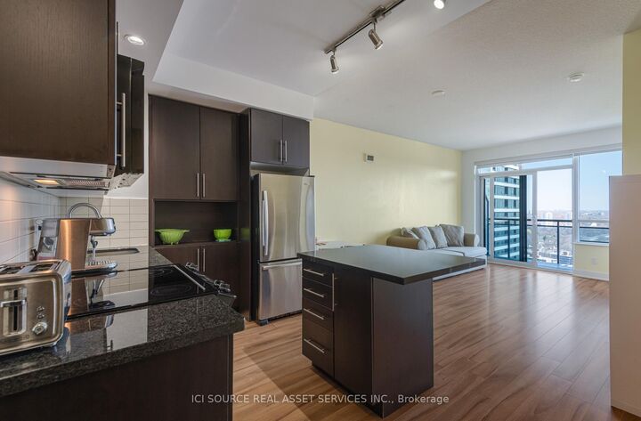 28 Linden Street 2303 — photo 1