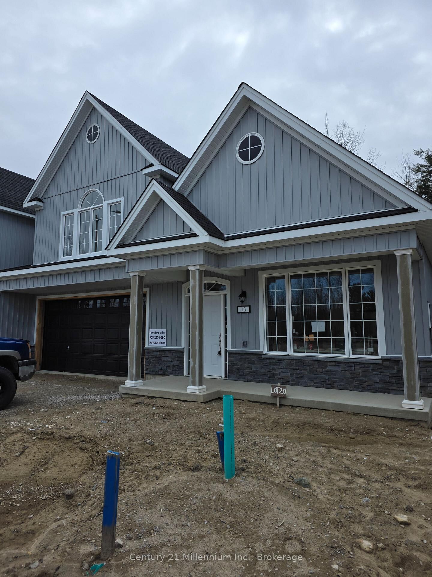 Photo de la propriété:  18 Steinway Street  ON N0H 2L0 