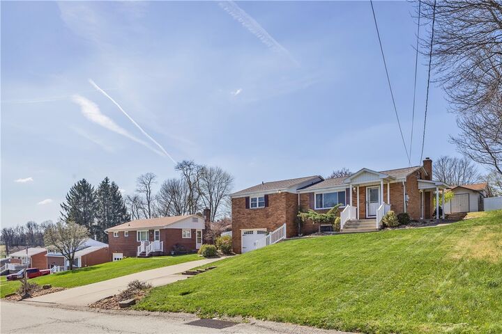 Property Photo:  124 Sunrise Dr  PA 15642 