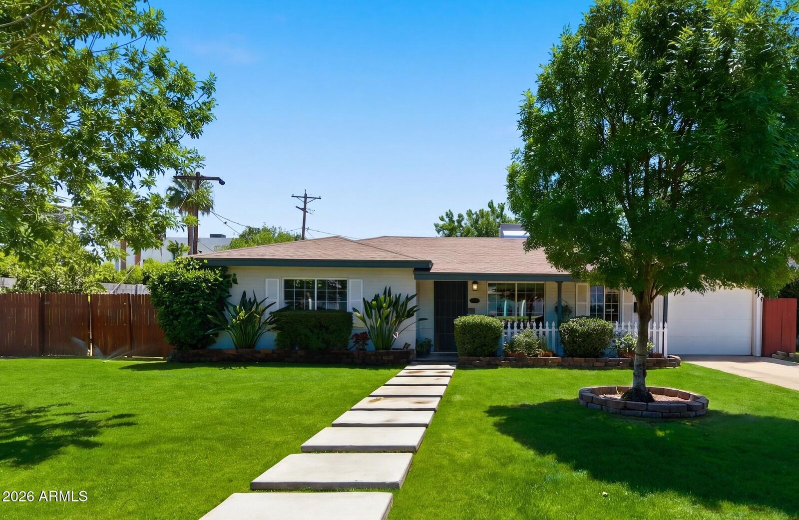 Property Photo:  4421 E Monterosa Street  AZ 85018 
