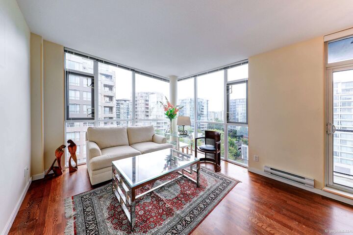 Property Photo: 6133 Buswell Street 1005 BC V6Y 0B2