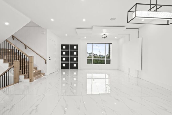 Property Photo: 2540 Terminal Court BC V4X 1L9