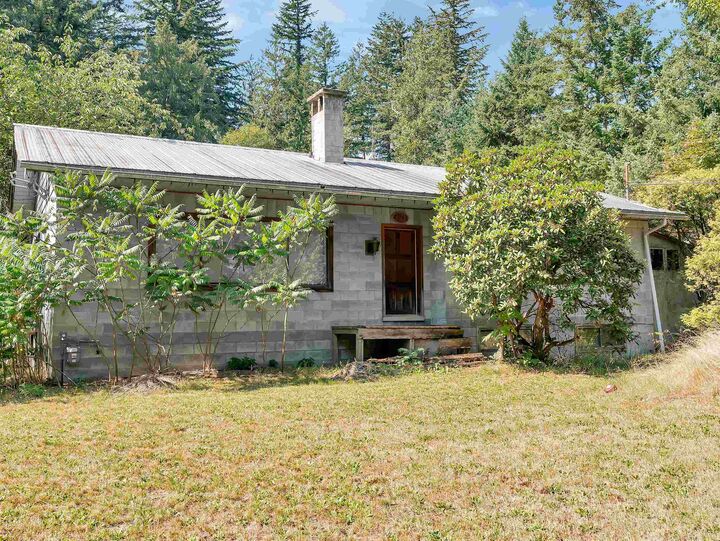 20107 Beacon Road — photo 1