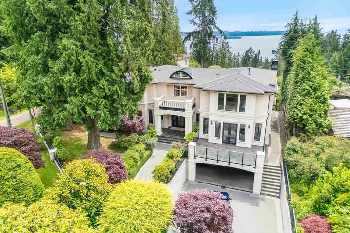 Property Photo: 3918 Southridge Avenue BC V7V 3J1