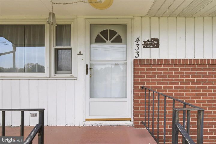 Property Photo:  433 Beechcroft Road  VA 22601 