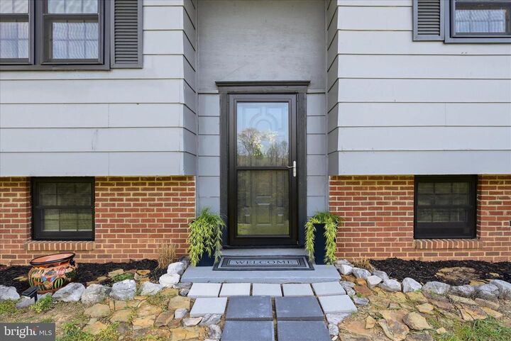 Property Photo:  73 Hilltop View Lane  WV 26753 