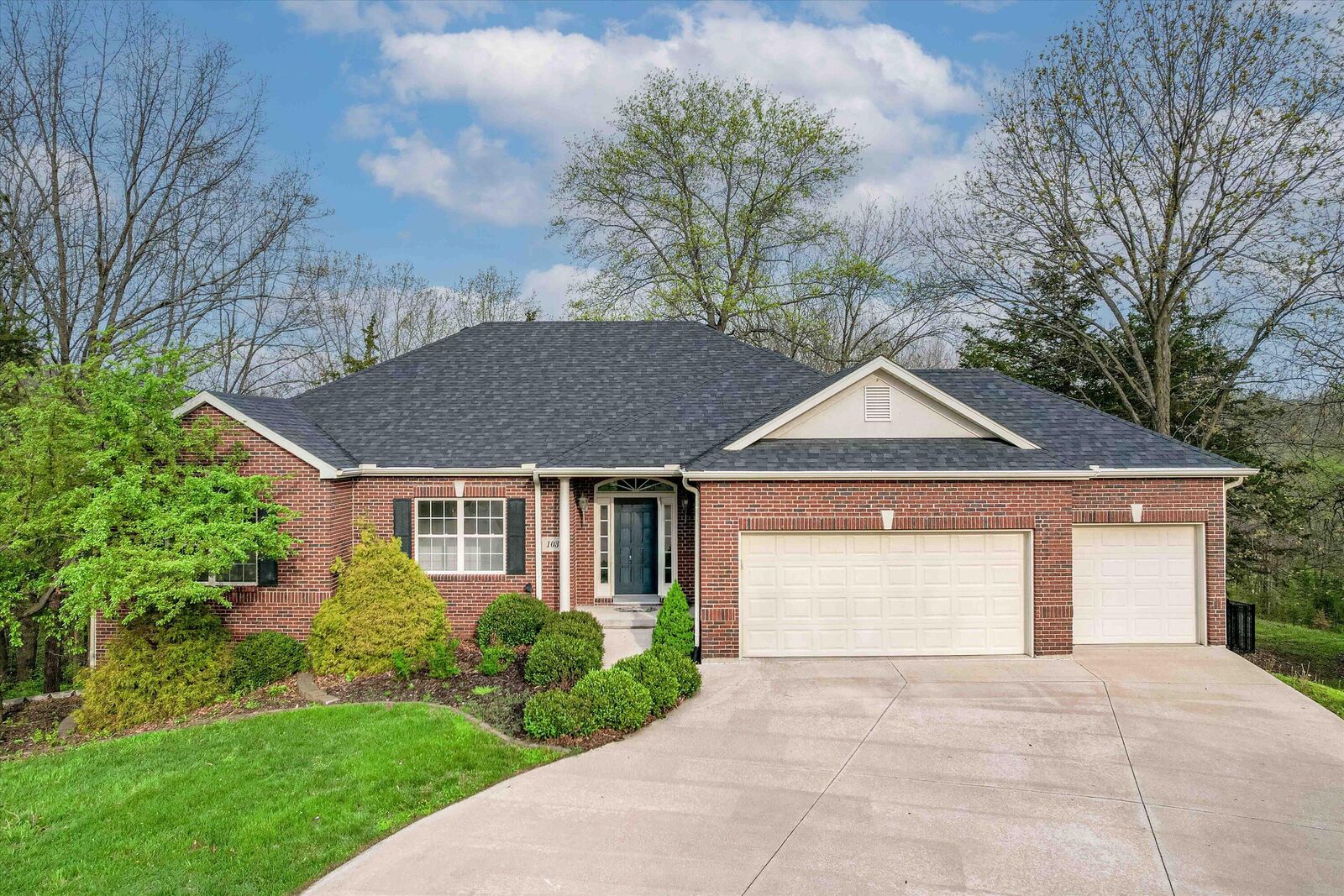 Property Photo:  103 Haywood Ct  MO 65203 