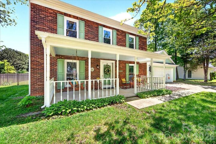 Property Photo:  2534 Clearkirk Court  NC 28105 