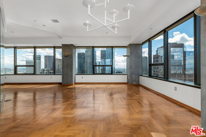 Property Photo:  1100 Wilshire Blvd  CA 90017 