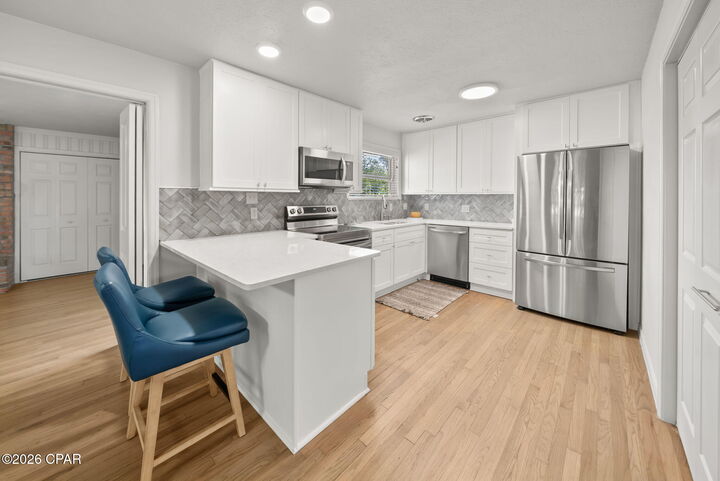 Property Photo:  301 Bunkers Cove Road  FL 32401 