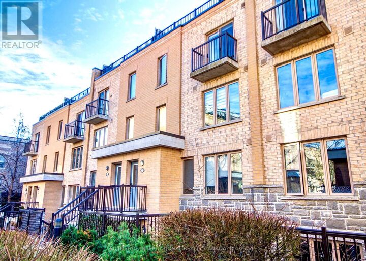 Property Photo:  7 Foundry Avenue 219  ON M6H 0B7 