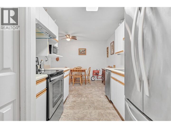 Property Photo: 703 Granville Avenue 104 BC V0E 1V0