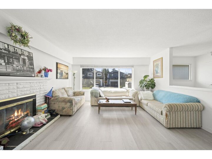 Property Photo:  11925 92A Avenue  BC V4C 3N3 