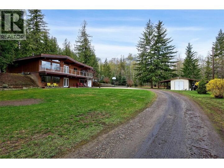 Property Photo: 906 Dilworth Road BC V0E 2W1