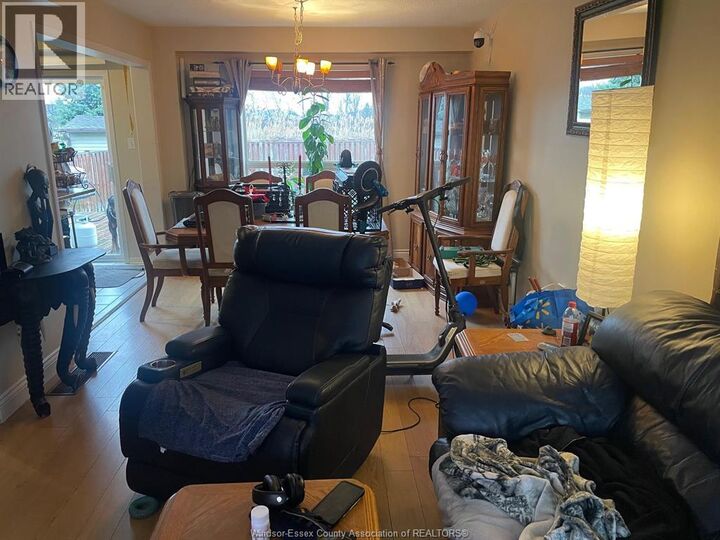 Property Photo:  1010 Lemonwood Crescent  ON N9A 2R7 