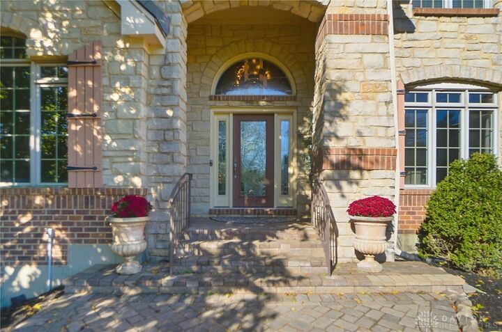 Property Photo:  7491 Country Brook Court  OH 45066 