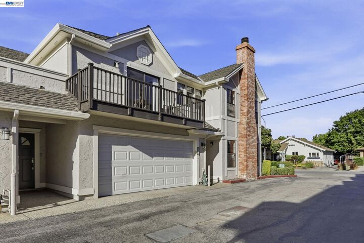 Property Photo:  377 S Bernardo Ave  CA 94086 