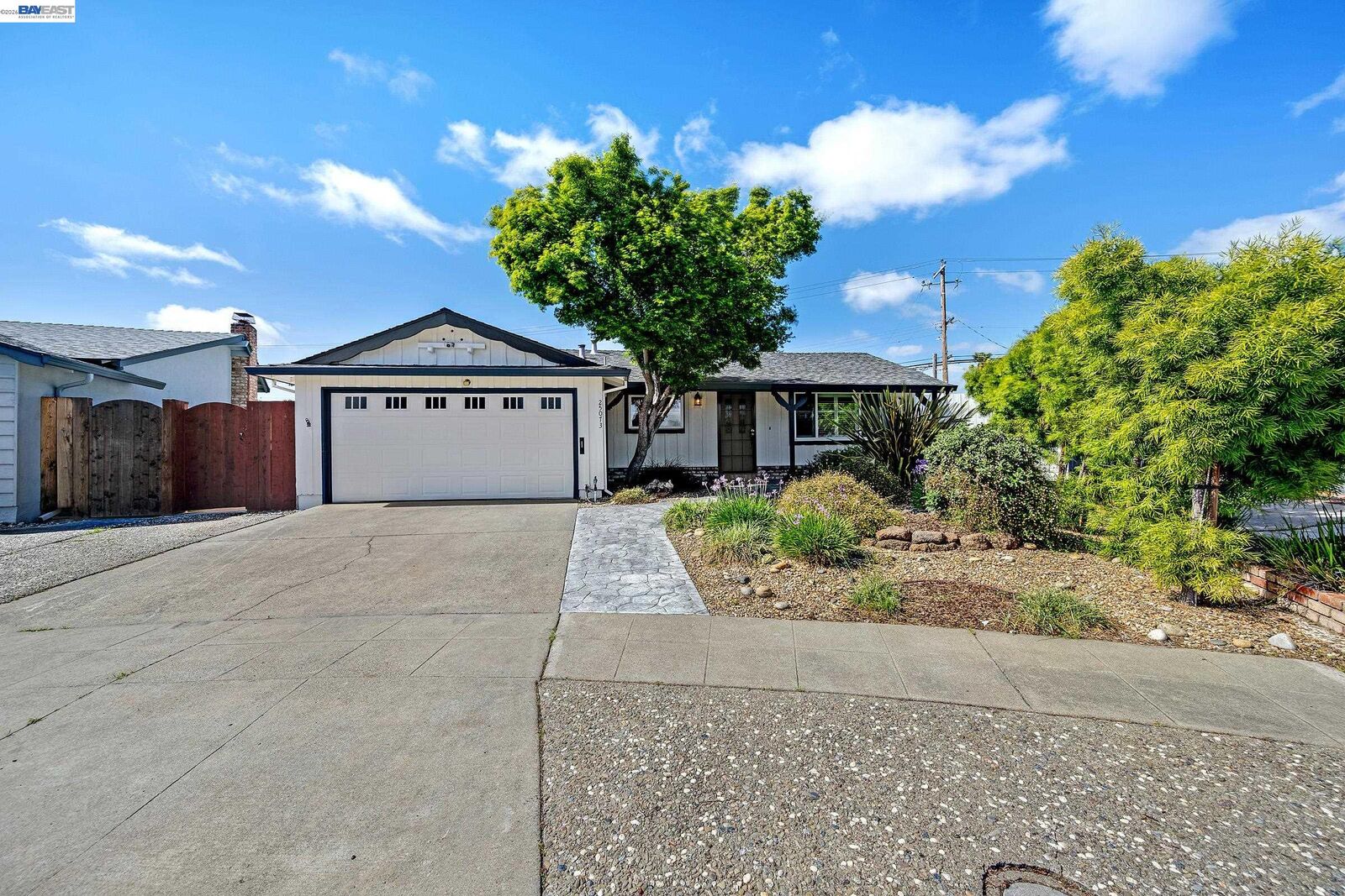 Property Photo:  25073 Belhaven St  CA 94545 