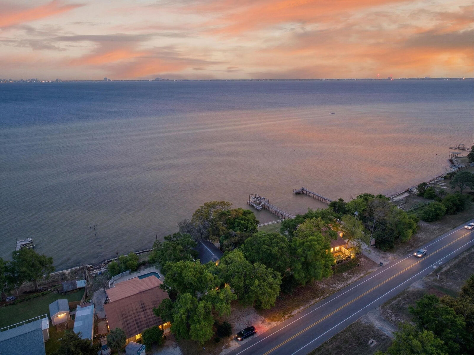 Property Photo: 13947 Fl-20 FL 32578