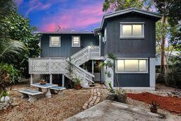 Property Photo: 322 Mahogany Drive FL 33037