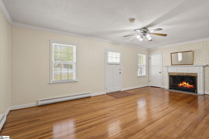 Property Photo:  206 Paris View Drive  SC 29690 
