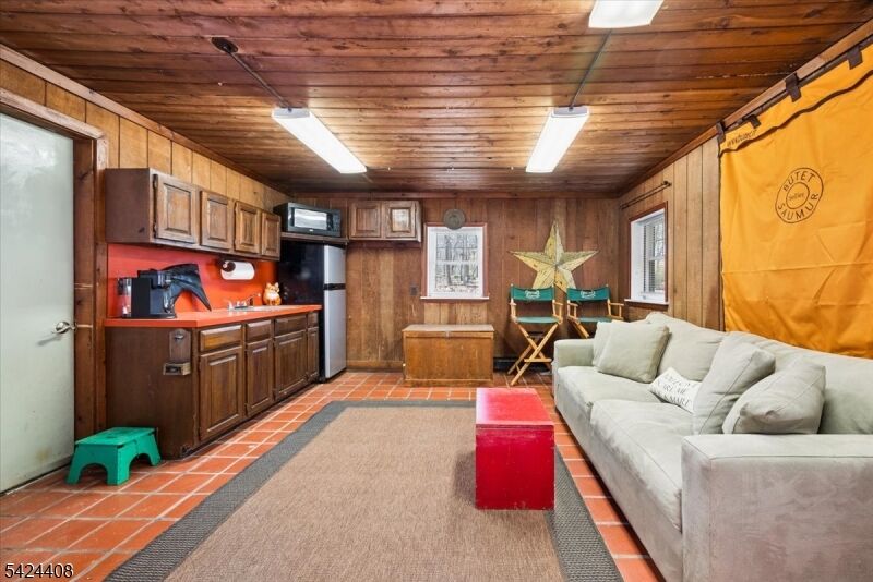 Property Photo:  75 Farmersville Rd  NJ 07830 
