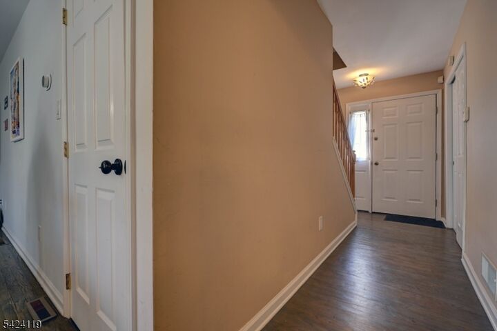 Property Photo:  31 Ashwood Ave  NJ 07901 