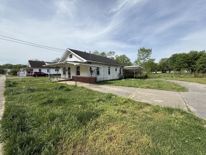 Property Photo:  222 Hamlin Avenue  KY 40701 