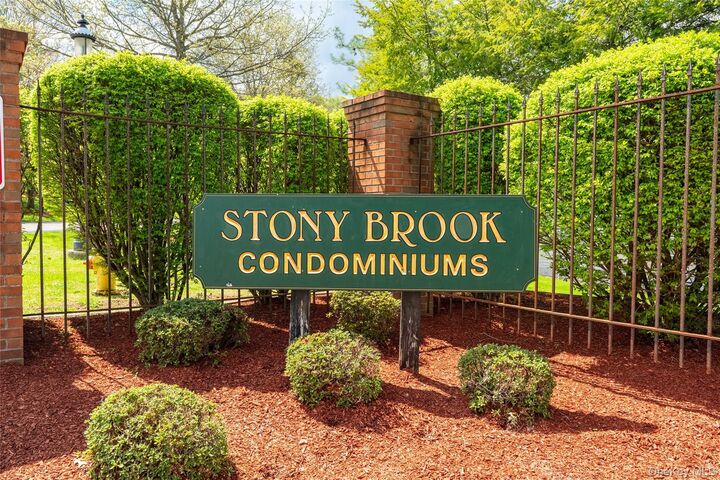 Property Photo:  47 Westbrook Road 47  NY 12550 