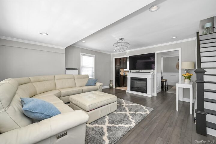 Property Photo:  187 Memphis Avenue  NY 11001 