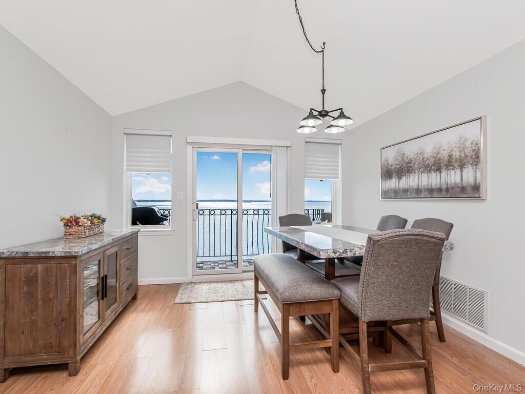 Property Photo:  1434 Outlook Avenue 3  NY 10465 