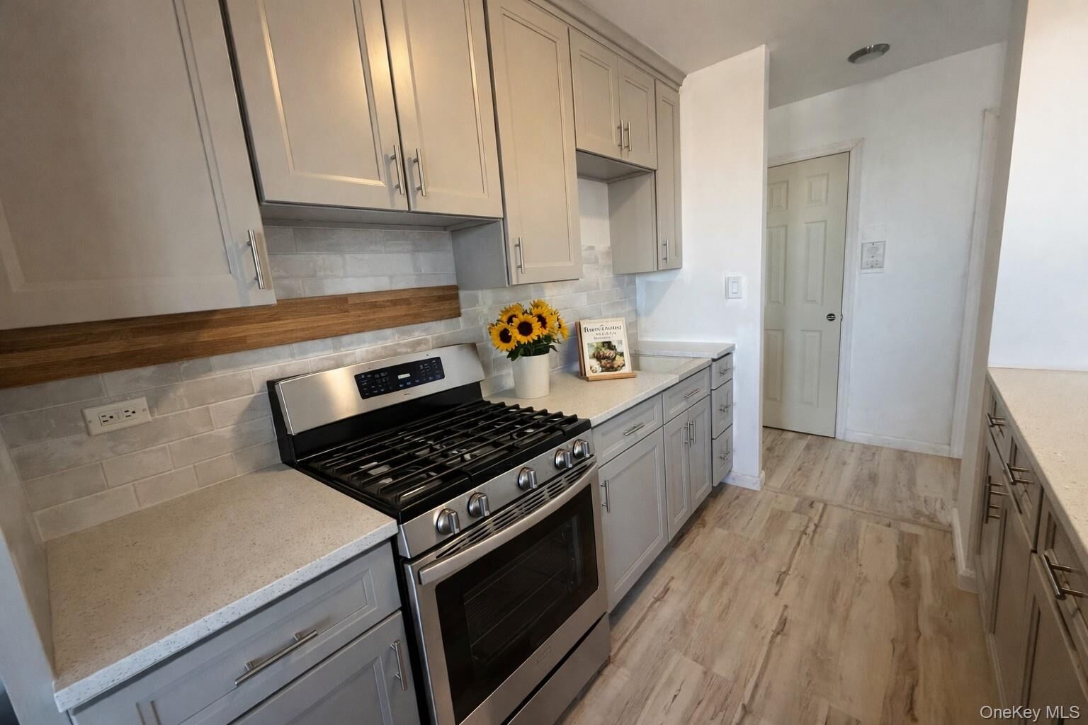 Property Photo:  1966 Newbold 709  NY 10472 