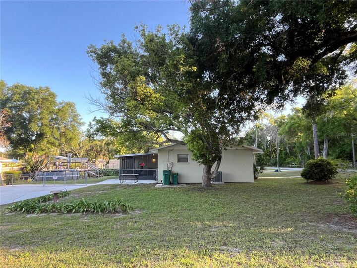 Property Photo:  407 Poinsettia Avenue  FL 34731 
