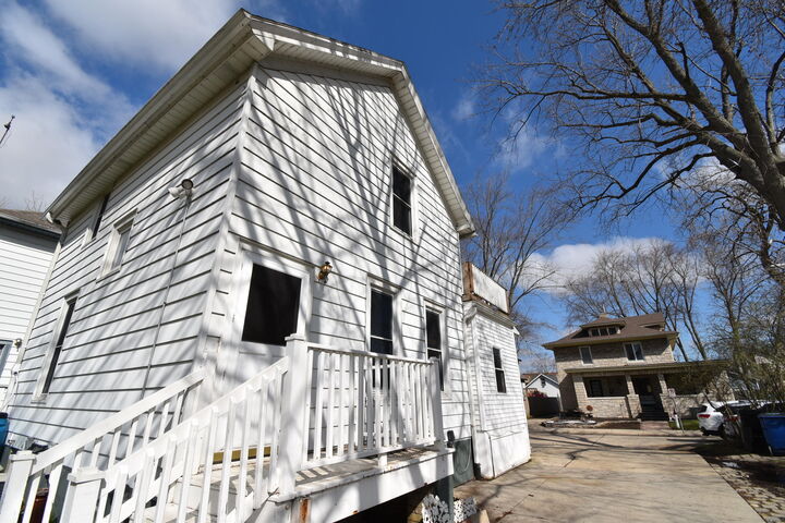 Property Photo:  1905 Ehlert St  WI 53406 