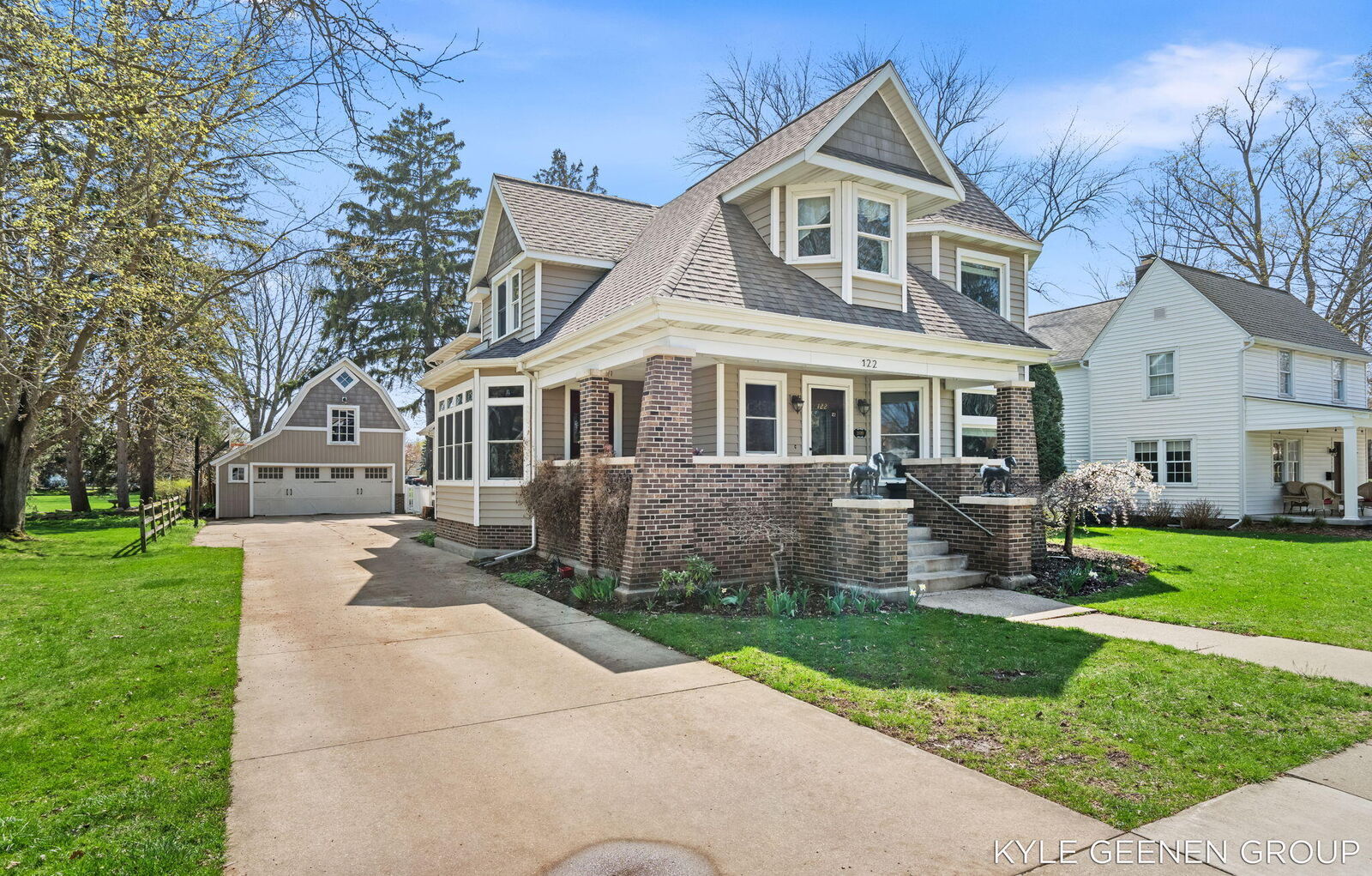 Property Photo:  122 E Central Avenue  MI 49464 