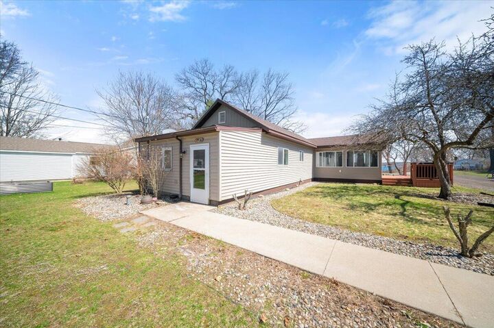 Property Photo:  213 N Stewart Street  MI 49442 