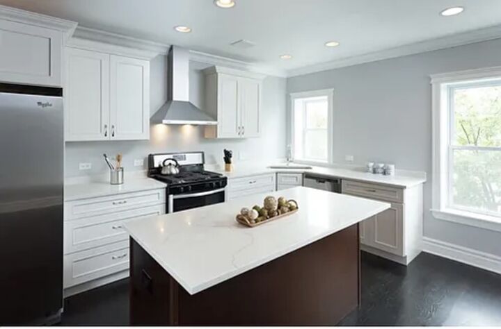 Property Photo:  3380 N Milwaukee Avenue 2A  IL 60641 