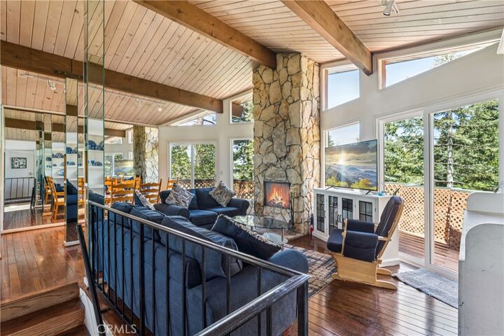 Property Photo:  717 Oakmont Lane  CA 92352 